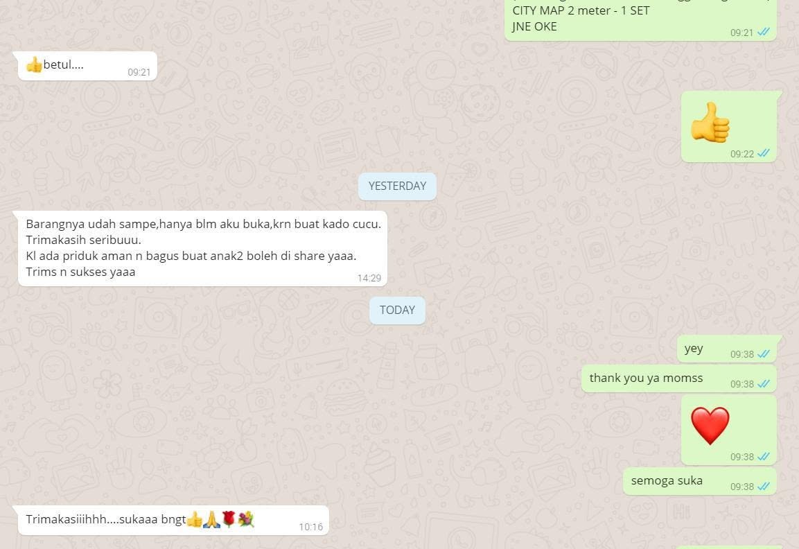Screenshot testimonial pelanggan yang membeli Smartz Matz sebagai hadiah untuk cucu